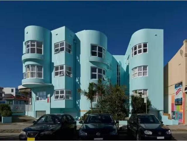 Deal! 1 BR 12/33 Campbell Parade, Bondi Beach Apartment for re.