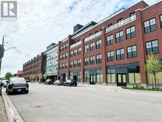 Nice 1 BR 216 21 Matchedash Street S, Orillia, ON, L3V 4T4.