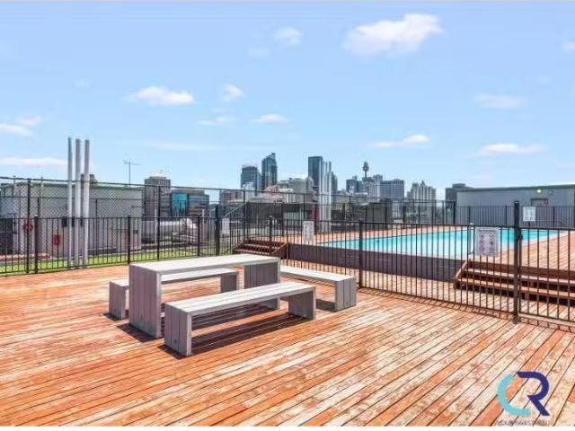 New 1 BR 213/82 92 Cooper Street, Surry Hills Apartment for re.