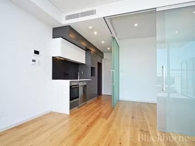 For Rent! 1 BR 501/105 Stirling Street, Perth, WA 6000