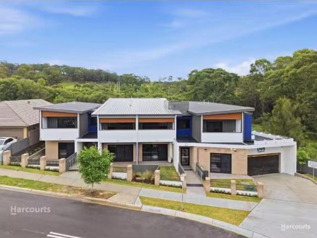 Charming 1 BR 55 Mahoney Drive, Campbelltown Apartment for ren.
