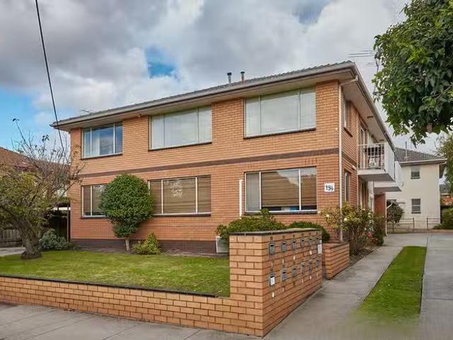 Unique 1 BR 6/131 Grange Road, Glen Huntly, VIC 3163