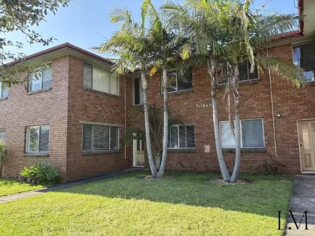 Cozy 1 BR 6/21 Astbury Street, New Lambton Apartment for rent.