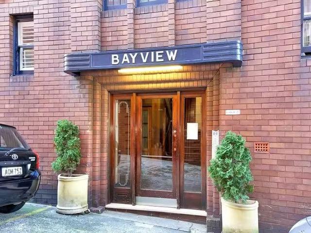 Just in! 1 BR 68 Bayswater Road, Rushcutters Bay Apartment for.