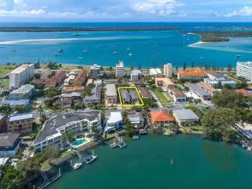 Charming 1 BR 7/53 55 Back Street, Biggera Waters, QLD 4216