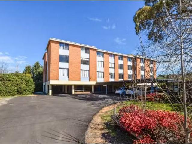Unique 1 BR 8/124 Margaret Street, ORANGE House for rent List.