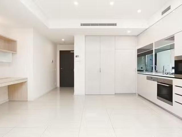 Rental! 1 BR 828/2 Kirby Walk, Zetland, NSW 2017