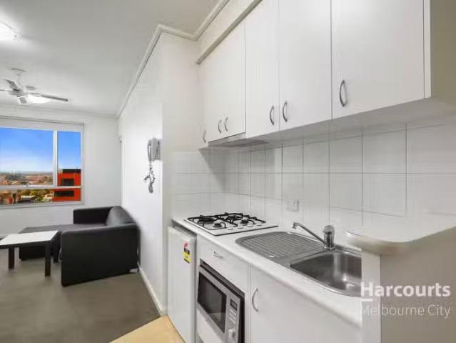 Cheap 1 BR 8c05/570 Lygon Street, CARLTON, VIC 3053 Apartmen.