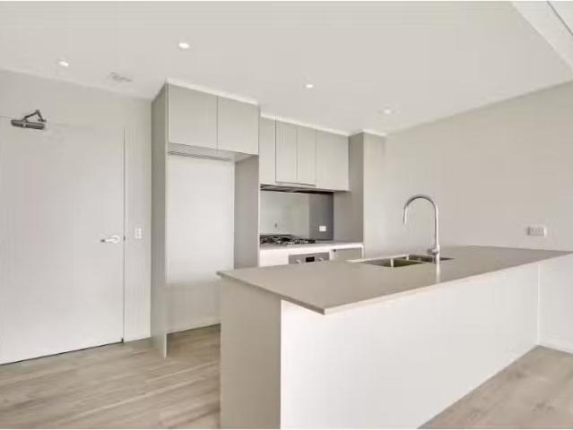 Rental! 1 BR A205/4 Herman Crescent, Rouse Hill Apartment for.
