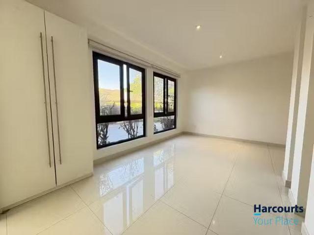 Cheap 1 BR Granny Flat 10 Doral Grove, LUDDENHAM, NSW 2745 H.