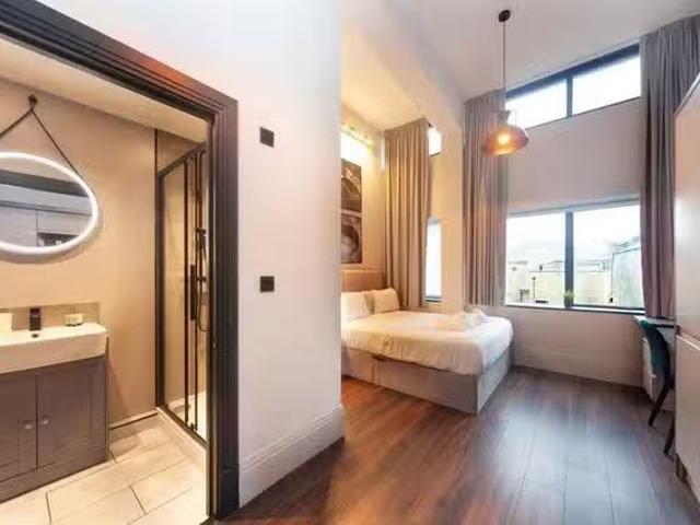 Nice 1 BR Havelock Road