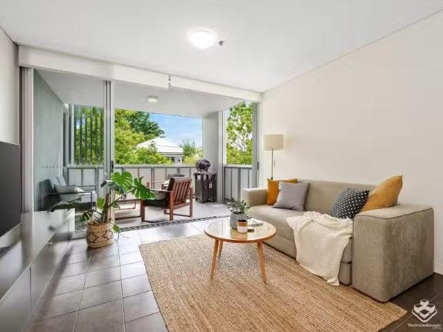 Cozy 1 BR ID:21146889/5 Alexandra Street, Paddington Apartment.