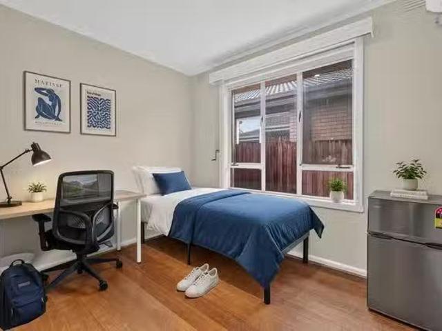 Rental! 1 BR Single Room Ensuite