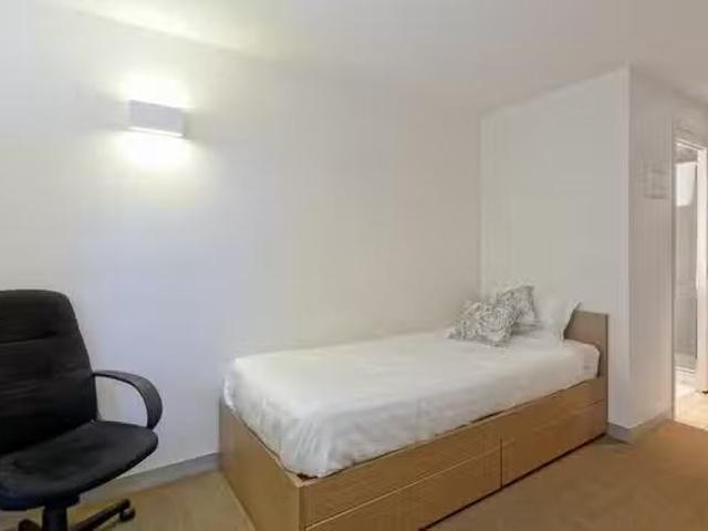 New 1 BR Student Living Riversdale Studio Regular