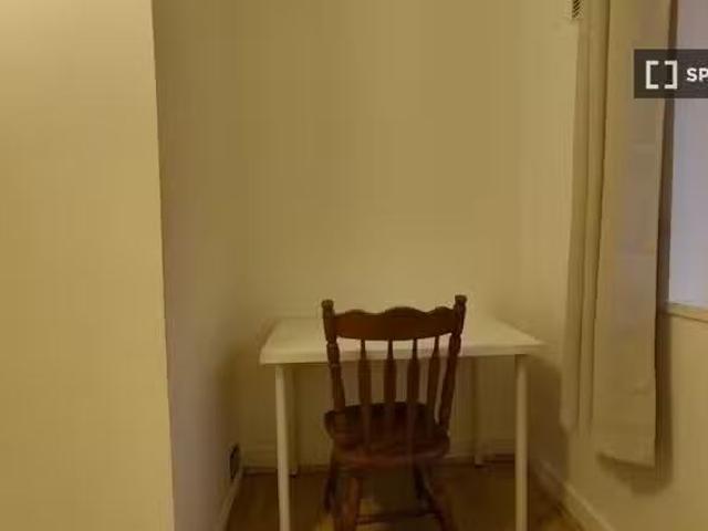 Charming 1 BR Room in shared 4 bedroom flat for rent in Dockla.