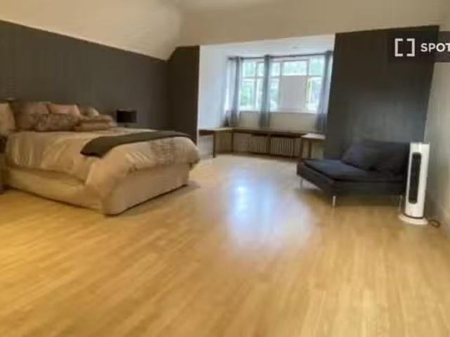 Rental! 1 BR Room in shared apartment in London