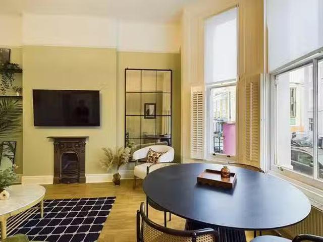 Cozy 1 BR Westbourne Park Road, London