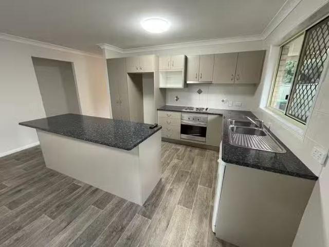 Rental! 1 Finimore Street, Tivoli, QLD 4305
