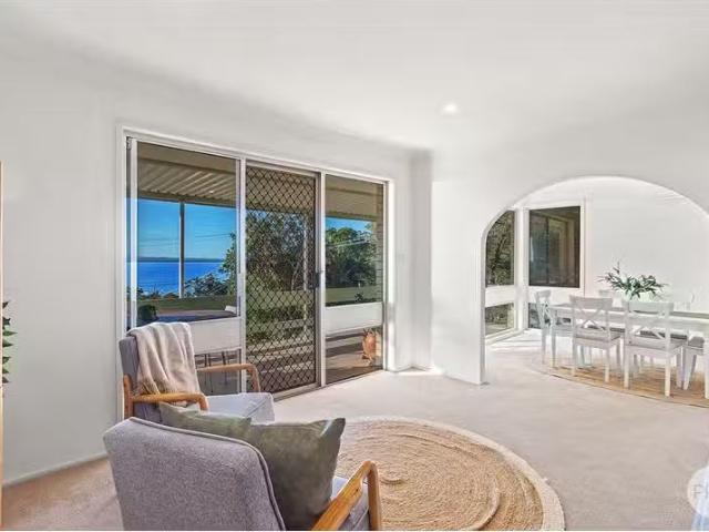 Rental! 1 Kanangra Avenue, CORLETTE House for rent Listed by.