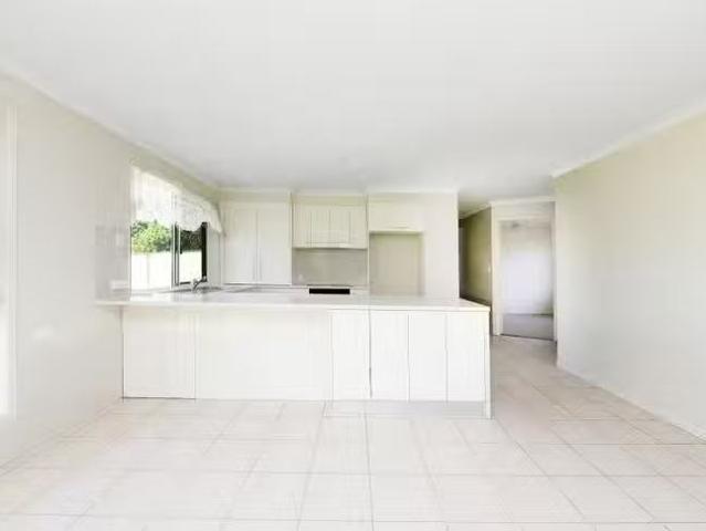 Rental! 1 Jules Square, Currimundi, QLD 4551