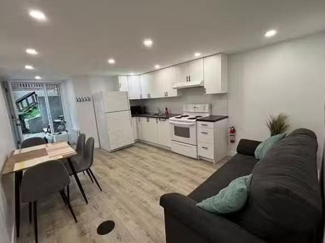 For Rent! 1 Room Chemin Bedford