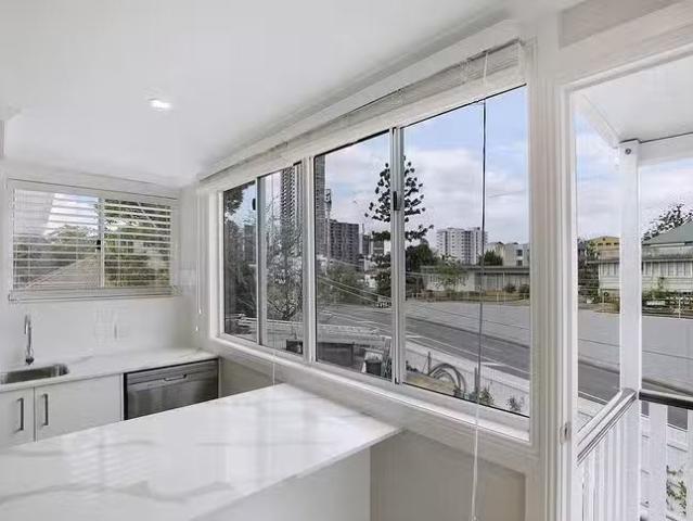 Rental! 1A/2 Wight Street, Milton, QLD 4064