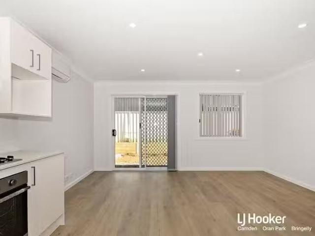 Just in! 1A Coolalie Avenue, Camden South, NSW 2570