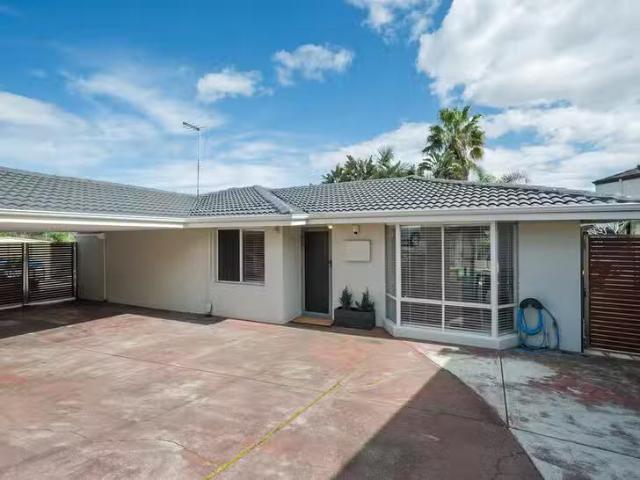 Nice 1B Crown Court, Carine, WA 6020
