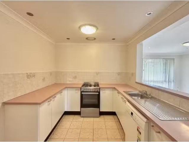 For Rent! 1B Doherty Street, Quakers Hill Townhouse for rent.