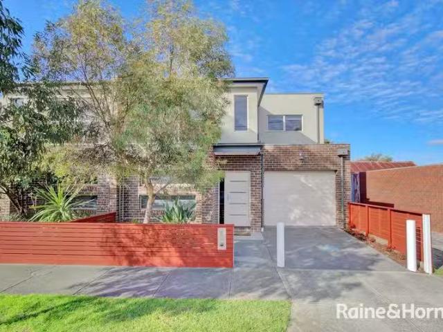 Deal! 1c Newsom Street, Ascot Vale VIC 3032