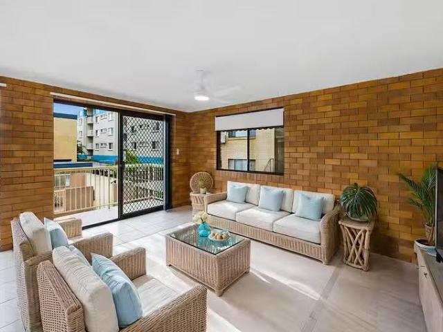 Unique 2/43 Kennedy Parade, Golden Beach, QLD 4551