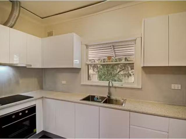 New 245 Miller Road, BASS HILL House for rent Listed by Shize.