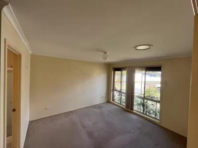Rental! 24 Mc Donald Way, GREENACRE House for rent Listed by.