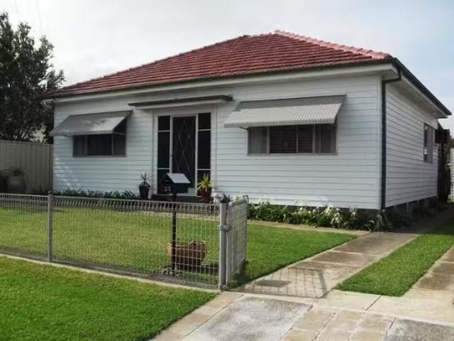 Cheap 24 Augusta Street, East Corrimal, NSW 2518