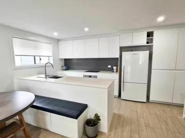 New 2/4 Chainey Avenue, Miami, QLD 4220