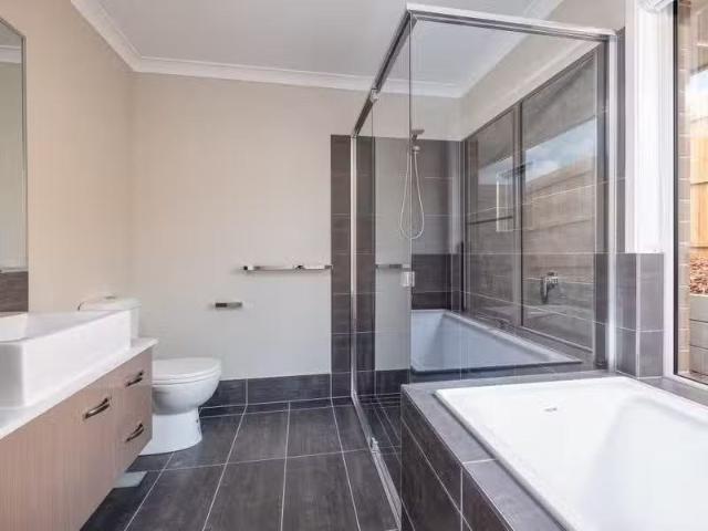 Just in! 2/4 Pandanus Street, GYMPIE, QLD 4570 House for Rent