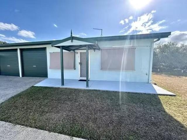 Cozy 2/52 Alberta Drive, Woree, QLD 4868