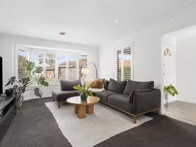 Just in! 2/52 Clarence Street, Geelong West, VIC 3218