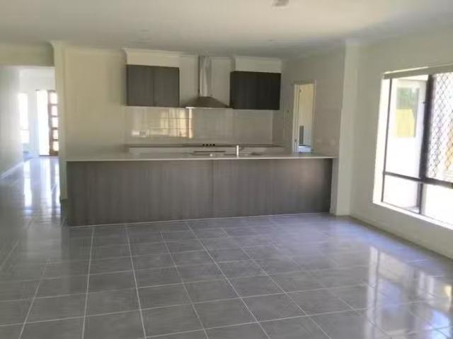 Cozy 25 Boydaw Road, Ormeau, QLD 4208