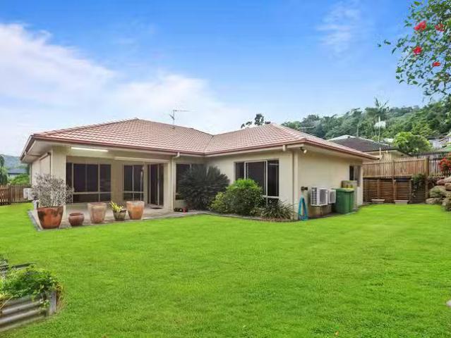 Charming 25 Findlay Street, Brinsmead, QLD 4870