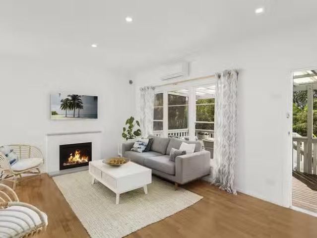 Nice 25 Ronald Avenue, Narraweena, NSW 2099