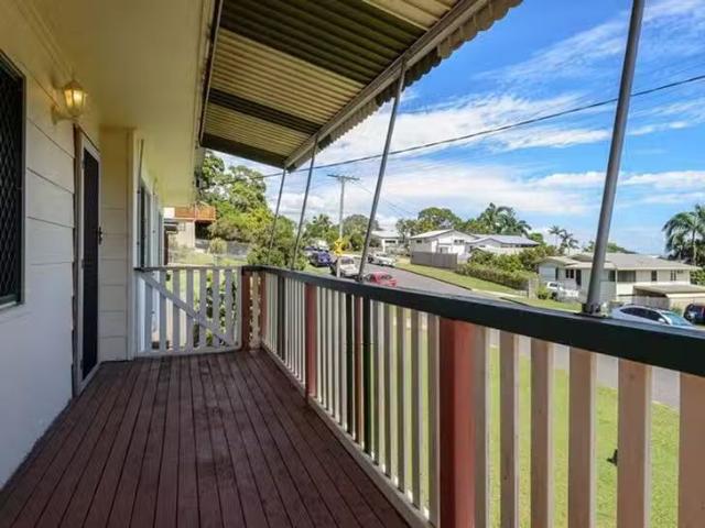Cheap 25 Watt Street, West Gladstone, QLD 4680