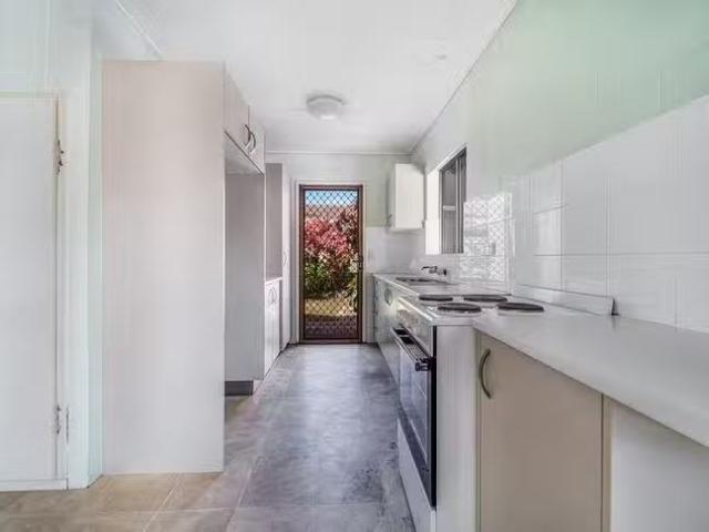 Just in! 2/66 68 Broadwater Avenue, Maroochydore, QLD 4558