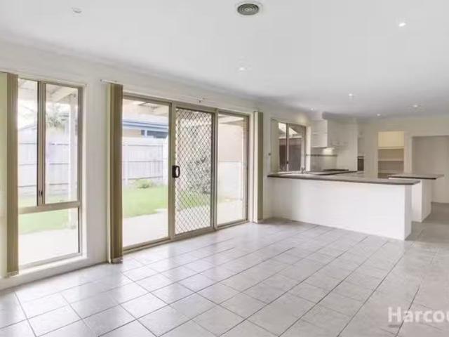 Cozy 26 Venezia Way, SKYE, VIC 3977 House for Rent