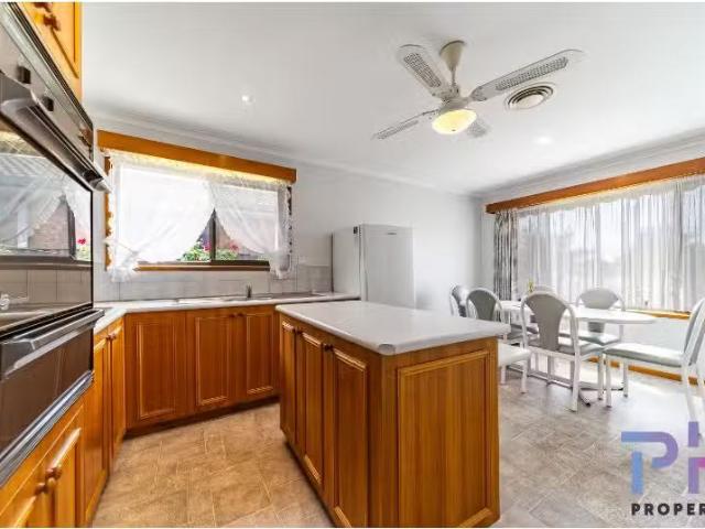 Cozy 26 William Drive, KANGAROO FLAT House for rent Listed by.