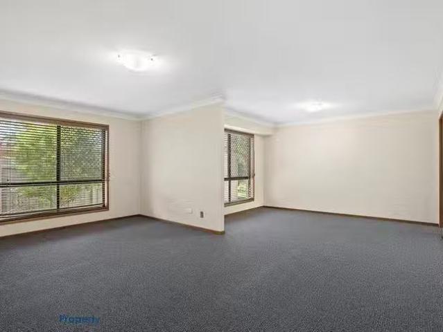 Cheap 26 Wood Drive, Middle Ridge, QLD 4350