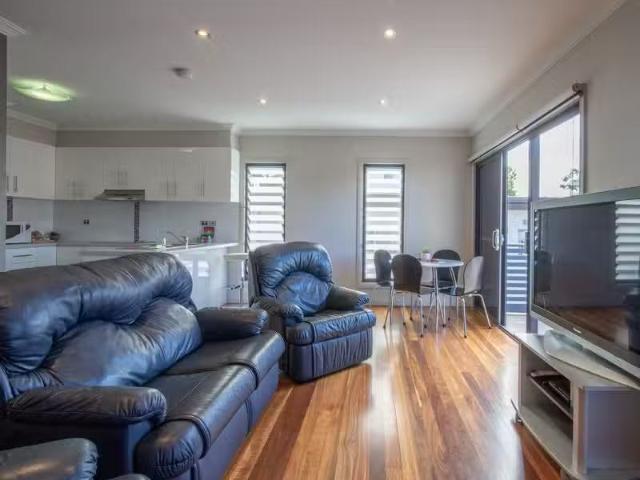 Unique 26A Beach Road, BATEMANS BAY, NSW 2536 Townhouse for.