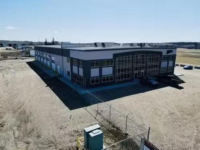 For Rent! 2705 64 Street, Drayton Valley, AB, T7A 1S1 commer.