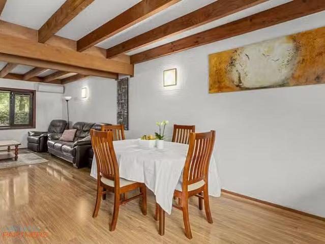 Cozy 27/124 De Burgh Street, Lyneham, ACT 2602