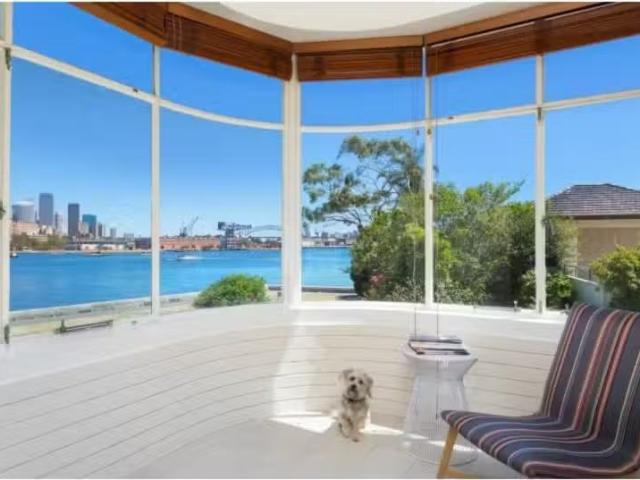Nice 2/79 New Beach Road, DARLING POINT Apartment for rent Li.